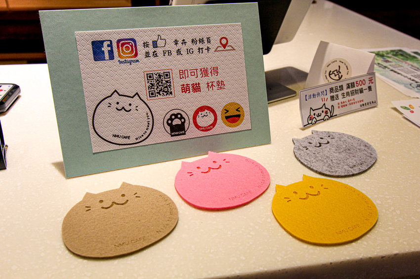 台中西區,熱鬧的市場內也能有遠離塵囂讓人靜心的好去處,幸卉文學咖啡 nice to meet you! - 微笑Joe幸運