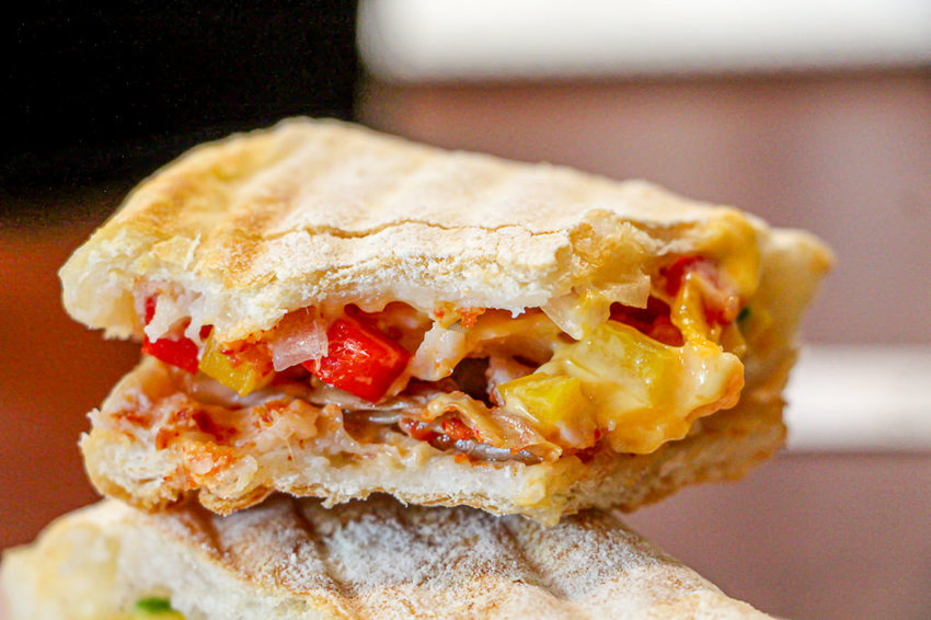 台中西區,熱鬧的市場內也能有遠離塵囂讓人靜心的好去處,幸卉文學咖啡 nice to meet you! - 微笑Joe幸運