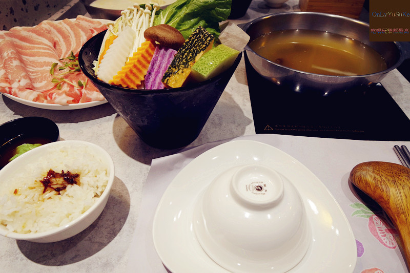 FoOd台北【天棧鍋物】網美火鍋店,來這慶生就有蝦子蛋糕,你幾歲就送幾隻蝦