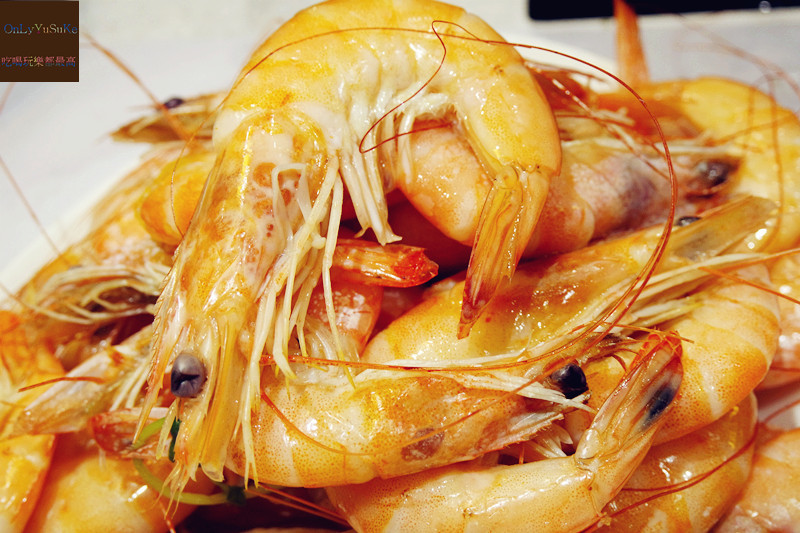 FoOd台北【天棧鍋物】網美火鍋店,來這慶生就有蝦子蛋糕,你幾歲就送幾隻蝦