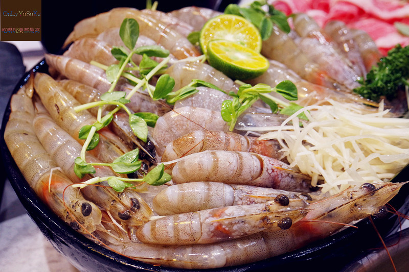 FoOd台北【天棧鍋物】網美火鍋店,來這慶生就有蝦子蛋糕,你幾歲就送幾隻蝦
