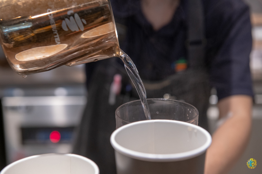 台北茶飲推薦》COMEBUYTEA 台北誠品生活松菸店 - 引領當代新茶流 顛覆傳統茶思維 - 時空幻境 凌雲江海清