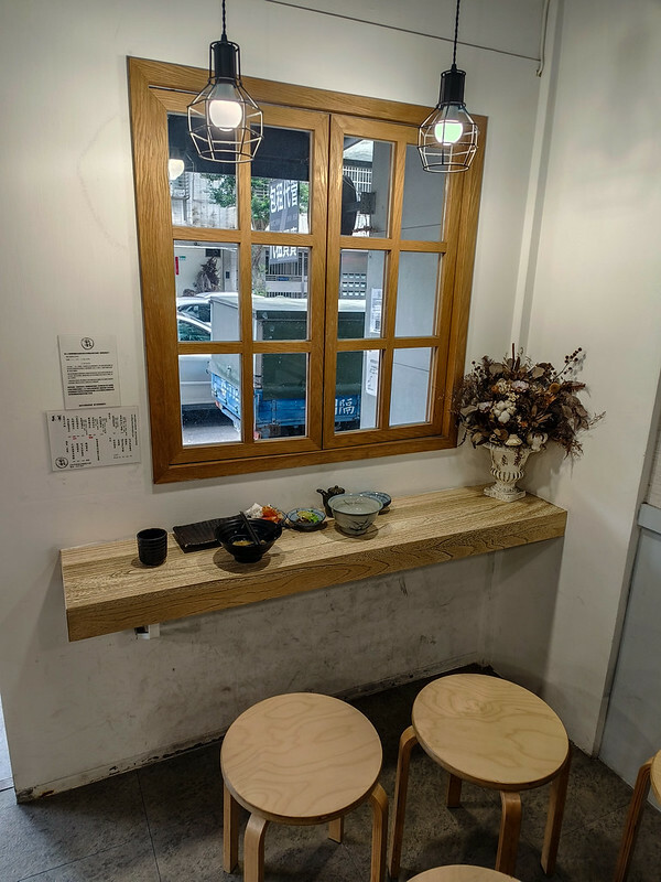 信義區高CP值生魚丼！捷運永春站美食 南方漁場，平價日料首選。