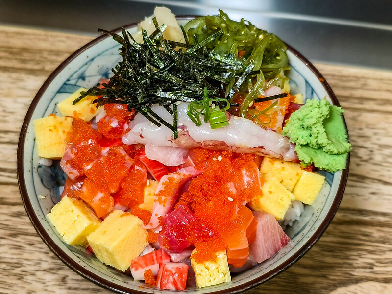 信義區高CP值生魚丼！捷運永春站美食 南方漁場，平價日料首選。