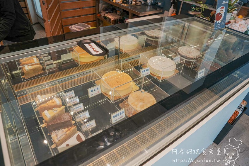 台中千層蛋糕推薦，2度C NiGuo公益店：30層手工餅皮的千層蛋糕，6種口味週週更新 » 阿君的玩食天堂