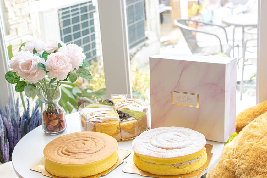 台中南屯，2度C NiGuo 公益店，外帶千層超人氣組合價，平均每片只要100元。 - 微笑Joe幸運