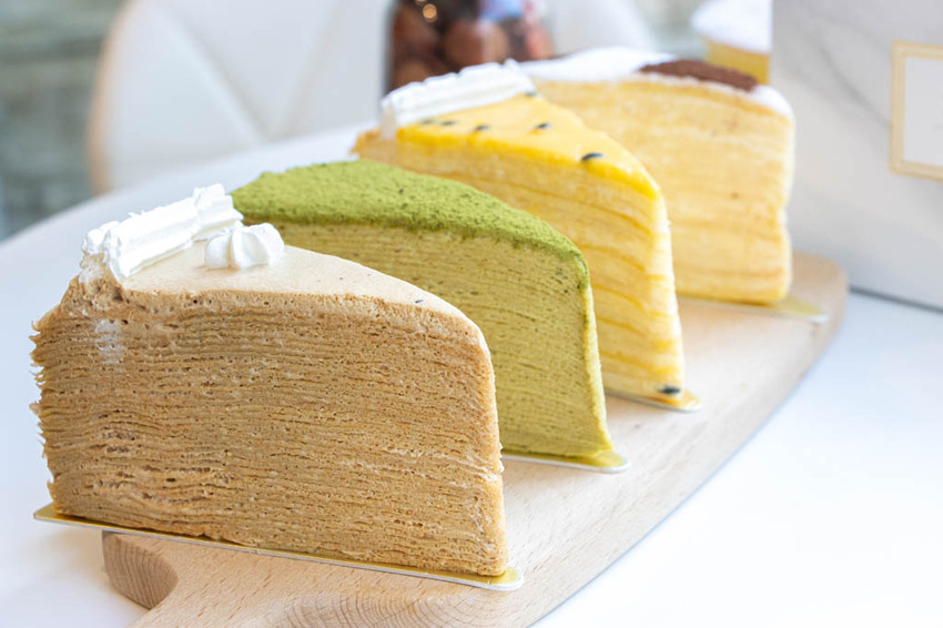 台中南屯，2度C NiGuo 公益店，外帶千層超人氣組合價，平均每片只要100元。 - 微笑Joe幸運