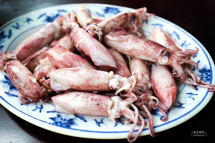 南方澳美食推薦!阿芬鮮魚湯平價生魚片 鮮魚湯 現撈小卷超超新鮮。