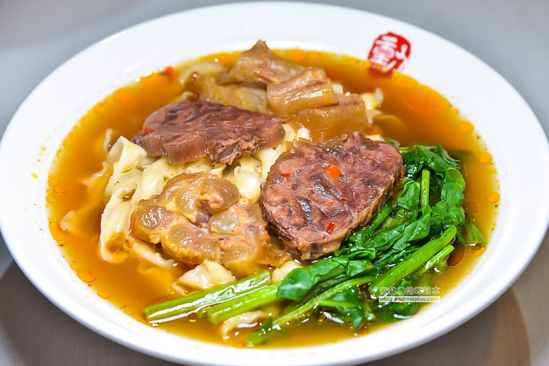 勳牛肉麵-中和四號公園靠近永安市場站的中和牛肉麵