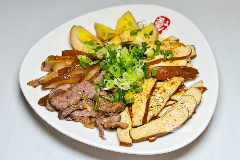 勳牛肉麵-中和四號公園靠近永安市場站的中和牛肉麵