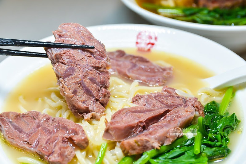 勳牛肉麵-中和四號公園靠近永安市場站的中和牛肉麵