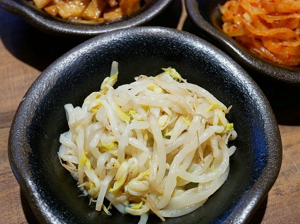 韓冰酷 한빙쿠:韓冰酷 한빙쿠-台北西門町韓式料理 真正韓國老闆來台販售道地韓國菜 夠辣夠味夠韓超過癮