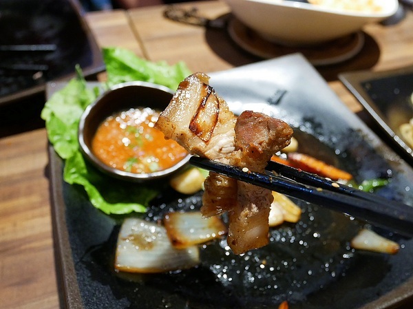 韓冰酷 한빙쿠:韓冰酷 한빙쿠-台北西門町韓式料理 真正韓國老闆來台販售道地韓國菜 夠辣夠味夠韓超過癮