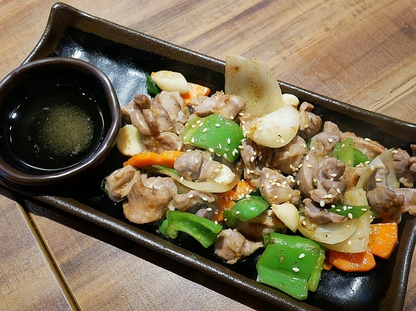 韓冰酷 한빙쿠:韓冰酷 한빙쿠-台北西門町韓式料理 真正韓國老闆來台販售道地韓國菜 夠辣夠味夠韓超過癮