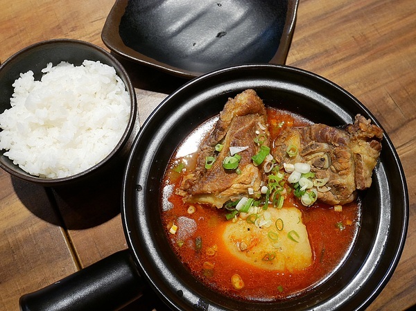 韓冰酷 한빙쿠:韓冰酷 한빙쿠-台北西門町韓式料理 真正韓國老闆來台販售道地韓國菜 夠辣夠味夠韓超過癮