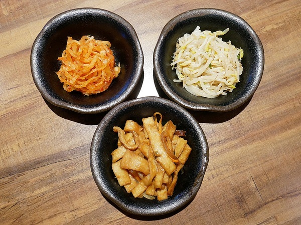 韓冰酷 한빙쿠:韓冰酷 한빙쿠-台北西門町韓式料理 真正韓國老闆來台販售道地韓國菜 夠辣夠味夠韓超過癮