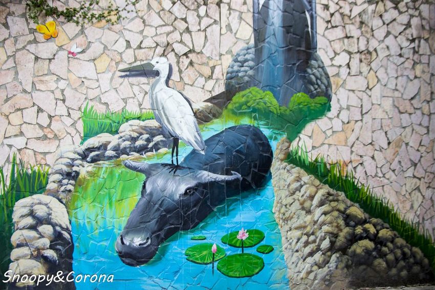 【玩樂．台北】新莊熱門打卡景點／新莊中港大排彩繪親水綠廊～超網美的彩色積木步道，散步就能拍好拍滿