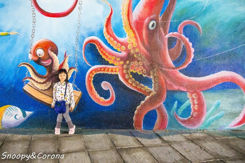 【玩樂．台北】新莊熱門打卡景點／新莊中港大排彩繪親水綠廊～超網美的彩色積木步道，散步就能拍好拍滿