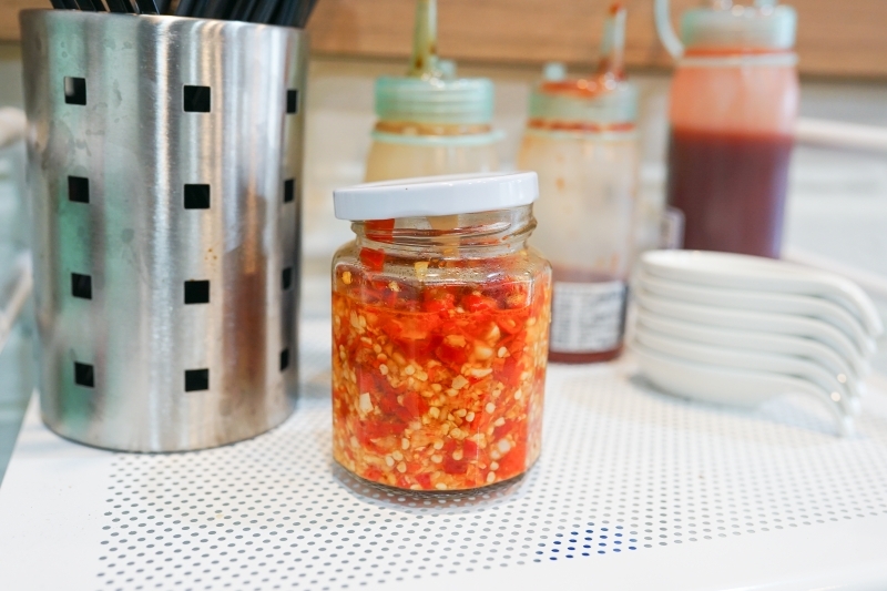 跳躍的宅男 - [花蓮美食]多士號-招牌肉蛋吐司真好吃  早上7點就吃得到 全天候提供外送服務 還有嫩煎辣雞總匯 鐵板麵 蛋餅  花蓮早餐推薦