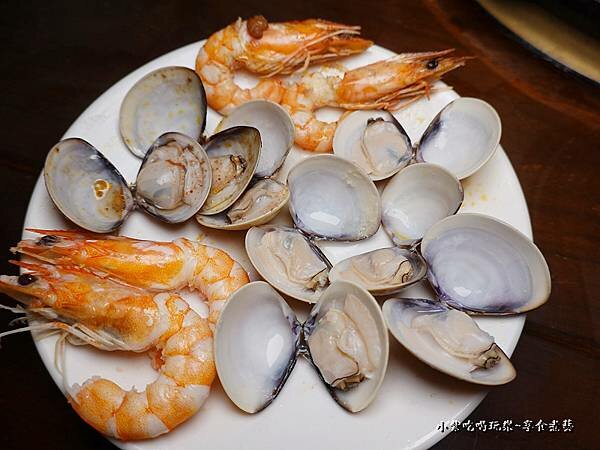 海の幸海鮮盤-肉多多火鍋桃園中正店 (1).jpg