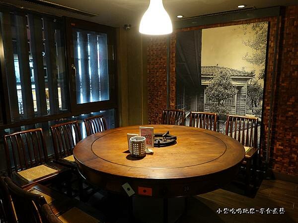 二樓用餐環境-肉多多火鍋桃園中正店 (3).jpg