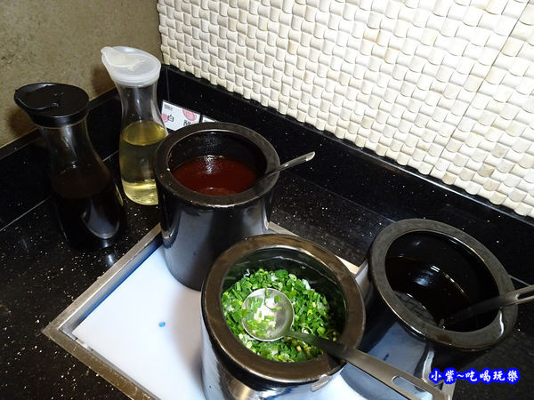 火鍋沾醬-肉多多桃園旗艦店 (3).jpg