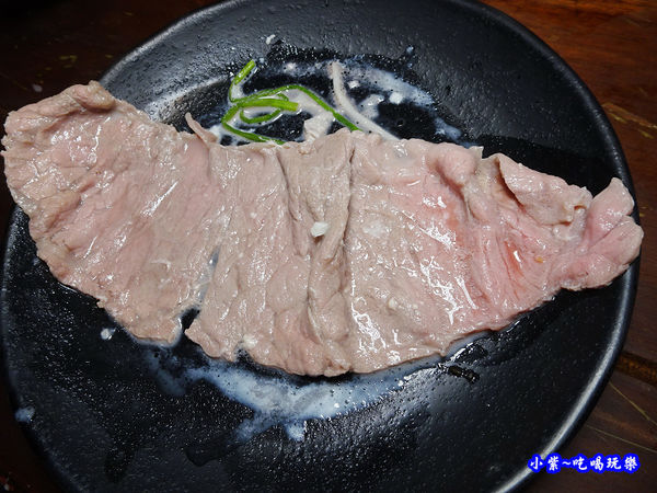 嚴選超越黑牛-肉多多桃園旗艦店 (2).jpg