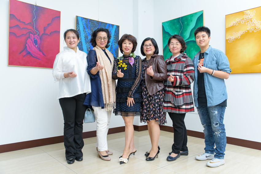 藝術與花藝美學交流 輕鬆就讓愛生活的您創作屬於自己的作品！