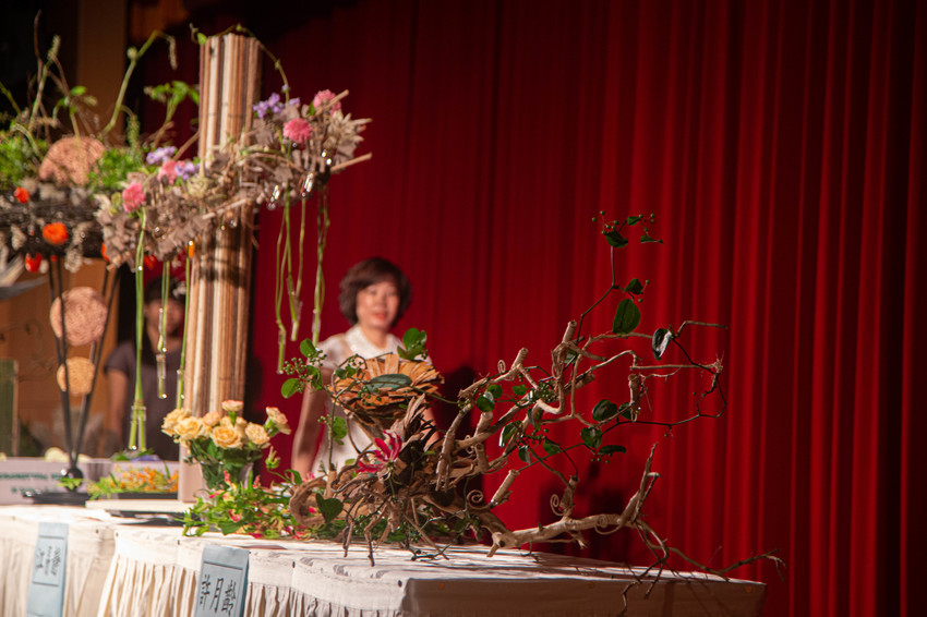 預約導覽當代花藝裝置藝術設計展覽送Nespresso咖啡!