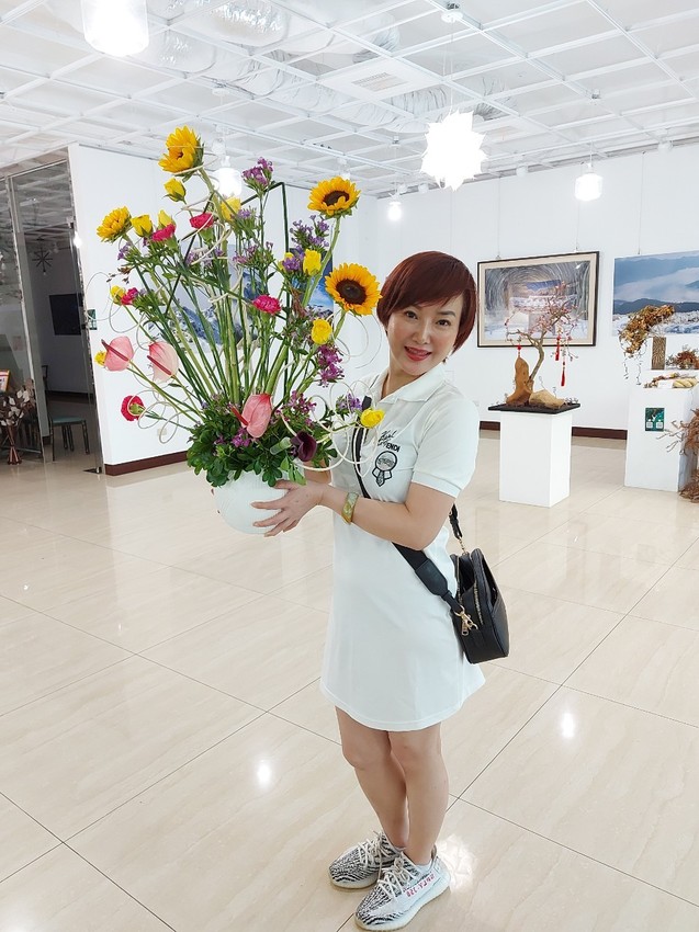 預約導覽當代花藝裝置藝術設計展覽送Nespresso咖啡!