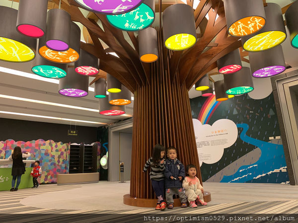 《台南-新市》兒童館親子玩樂之餘,一同進入國立臺灣史前博物館,探索歷史,發現蹤跡-南科考古館