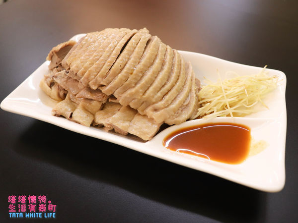 【桃園美食】三元鵝肉小吃：中路特區永安路銅板價美味，鴨血臭豆腐、鮑魚海鮮粥，以及當日現宰新鮮鵝肉大推薦！近北台灣最長溜滑梯風禾公園，鄰近雙停車場超方便