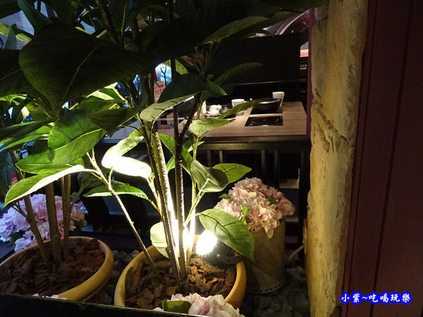 -米塔石頭火鍋市府店 (14).jpg