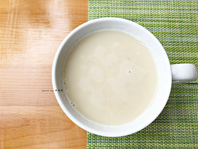 【台中 北屯】Sun with Cheese ‧ 日起食書生活🌞🌞🌞鄰近松竹火車站、北屯特力屋,超舒服的用餐環境,早午餐、輕食都有供應,一早想吃厚鬆餅也沒問題啊!!居然有這麼棒的早午餐,現在知道還不晚