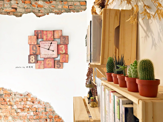 【台中 北屯】Sun with Cheese ‧ 日起食書生活🌞🌞🌞鄰近松竹火車站、北屯特力屋,超舒服的用餐環境,早午餐、輕食都有供應,一早想吃厚鬆餅也沒問題啊!!居然有這麼棒的早午餐,現在知道還不晚