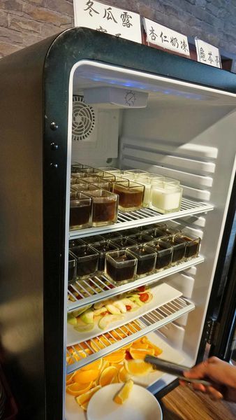 【台北美食】川夜宴無二火鍋樓-最便宜不到600元就能無限量吃到飽麻辣火鍋店