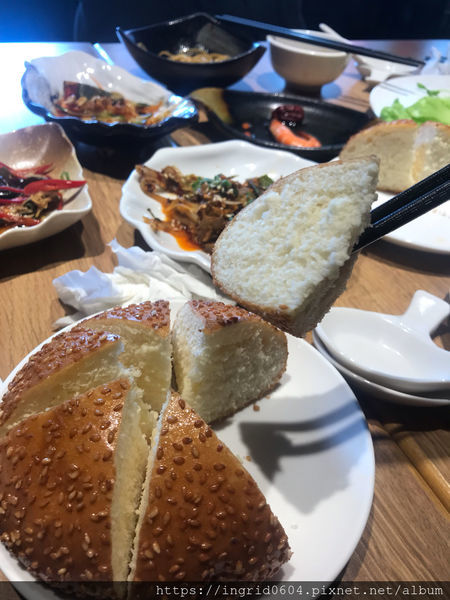 川夜宴無二火鍋樓 CP值超高的吃到飽! 台北中山區美食推薦