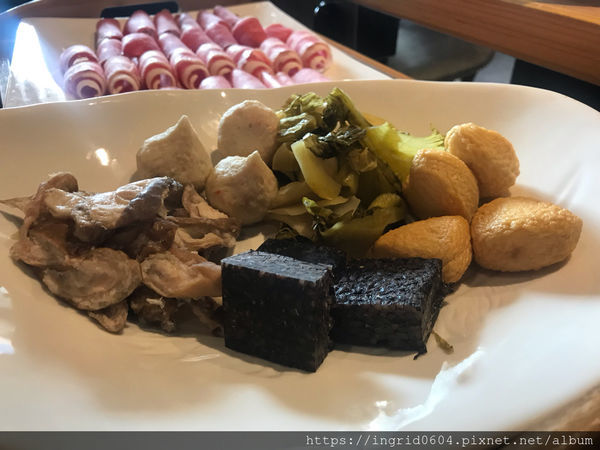 川夜宴無二火鍋樓 CP值超高的吃到飽! 台北中山區美食推薦