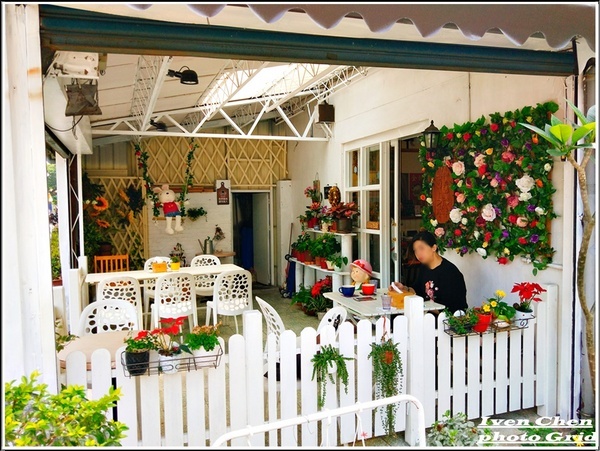 花森早午餐咖啡Huasen： 《桃園大溪美食》隱藏在大溪老街的美食/CP值高創意美味料理/IG打卡美拍餐廳/附菜單-『花森早午餐咖啡Huasen』