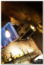 M150 Bar & Bistro 餐酒館：六張犁餐酒館／愛評體驗券．開心不開心都來放輕鬆的好所在──M150 Bar & Bistro