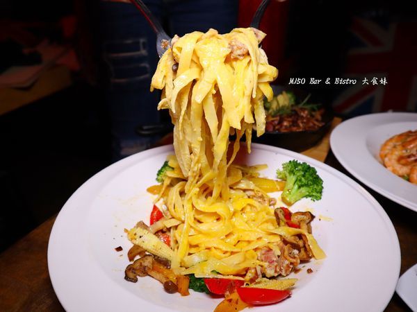 台北美食,六張犁,信義安和,台北101世貿,通化夜市,chill,酒吧,餐酒館, M150 Bar %26; Bistro, M150 Bar %26; Bistro 餐酒館, M150 Bar %26; Bistro menu, M150 Bar %26; Bistro菜單,聚會,喝酒,小酌,調酒,bar,台北酒吧,包廂聚餐,包廂,姊妹聚會,fridaynight