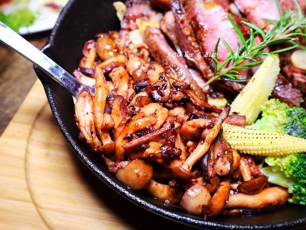 台北美食,六張犁,信義安和,台北101世貿,通化夜市,chill,酒吧,餐酒館, M150 Bar %26; Bistro, M150 Bar %26; Bistro 餐酒館, M150 Bar %26; Bistro menu, M150 Bar %26; Bistro菜單,聚會,喝酒,小酌,調酒,bar,台北酒吧,包廂聚餐,包廂,姊妹聚會,fridaynight