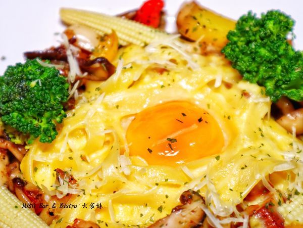 台北美食,六張犁,信義安和,台北101世貿,通化夜市,chill,酒吧,餐酒館, M150 Bar %26; Bistro, M150 Bar %26; Bistro 餐酒館, M150 Bar %26; Bistro menu, M150 Bar %26; Bistro菜單,聚會,喝酒,小酌,調酒,bar,台北酒吧,包廂聚餐,包廂,姊妹聚會,fridaynight