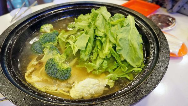 【蘆洲美食】尚品石頭火鍋-自助式的石頭火鍋店