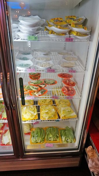 【蘆洲美食】尚品石頭火鍋-自助式的石頭火鍋店