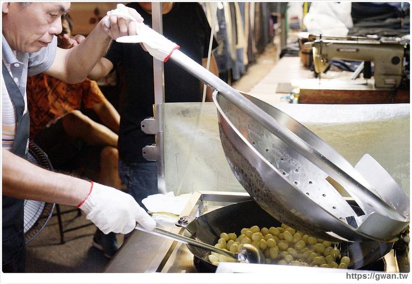 夜市超佛心地瓜球,一粒一元趕快吃起來!!