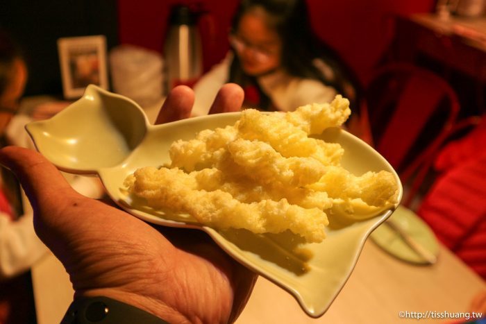 台北小巨蛋火鍋美食推薦｜水貨－炭火烤魚火鍋養顏又美容｜重慶烤魚一爐二吃（附菜單）