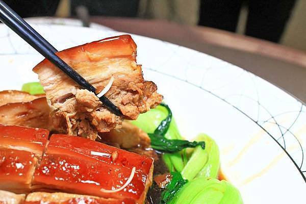 【內湖美食】88號樂章婚宴會館-有如花海般夢幻的婚宴場地,令人著迷的環境氛圍