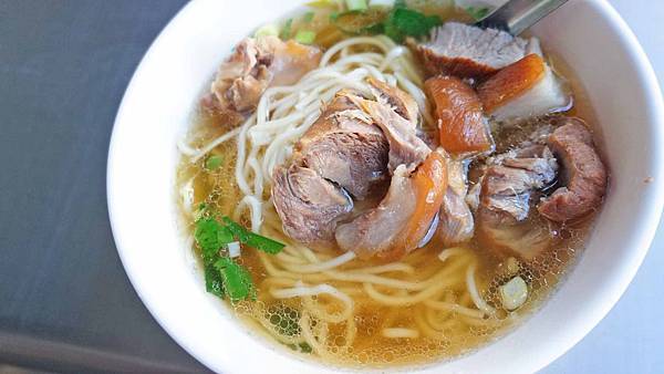 【台北美食】徠北港小吃店-內行人才知道!寧夏夜市裡最好吃的美食小吃店