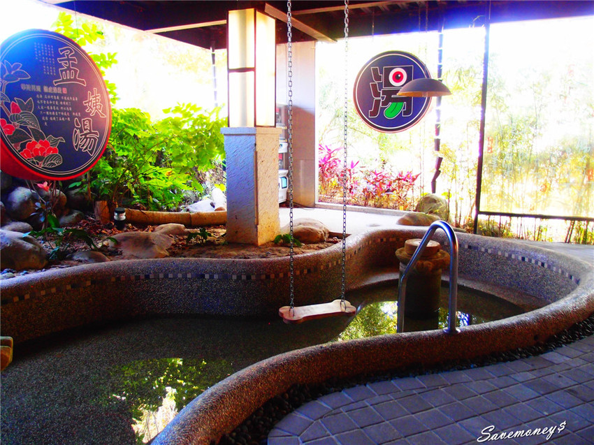 糖狗村｜南投中寮妖怪創界,比妖怪村好玩,還有巨大機器人 - 達人Emily的播報台